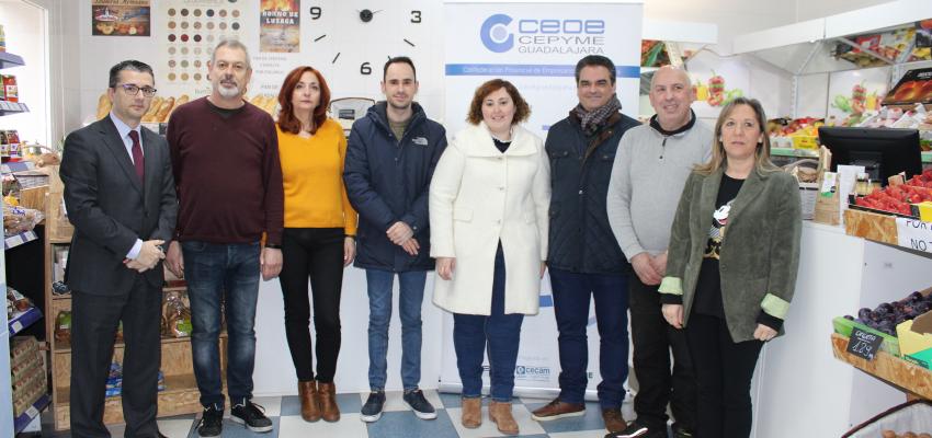 La ganadora del premio de los 1.500 euros del Doble, doble de Navidad realiza sus compras en 11 de los comercios asociados