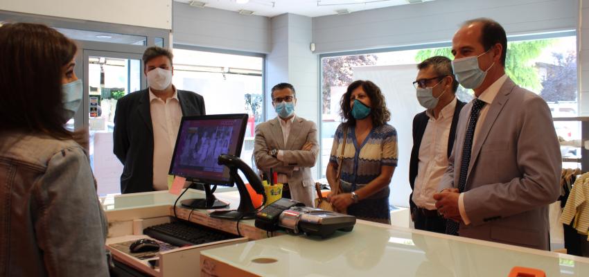 Desde este viernes, miles de aut�nomos y peque�as empresas locales podr�n solicitar ayudas del Ayuntamiento de hasta 1.800 euros