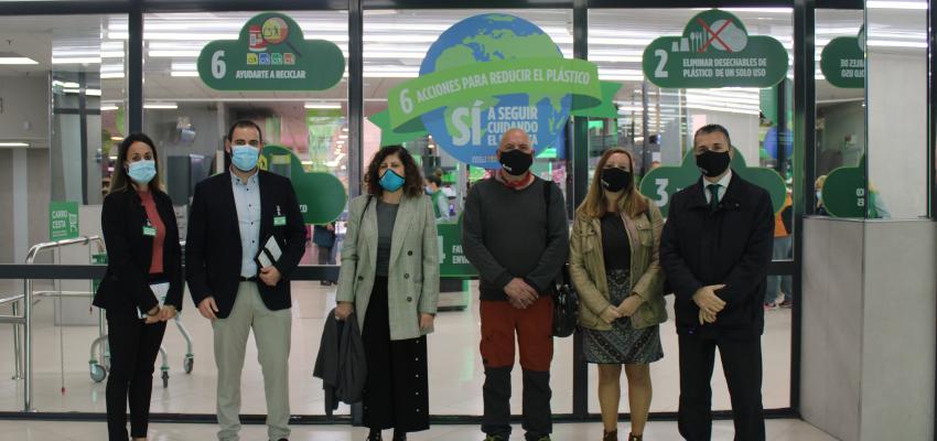 La presidenta de CEOE-CEPYME Guadalajara se interesa por la estrategia 6.25 de Mercadona para la reducci�n del pl�stico