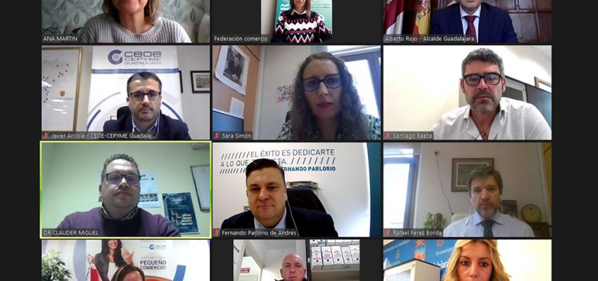 El Ayuntamiento se re�ne con CEOE, FEDECO y FCG para abordar la situaci�n del peque�o comercio frente a las restricciones de la COVID-19