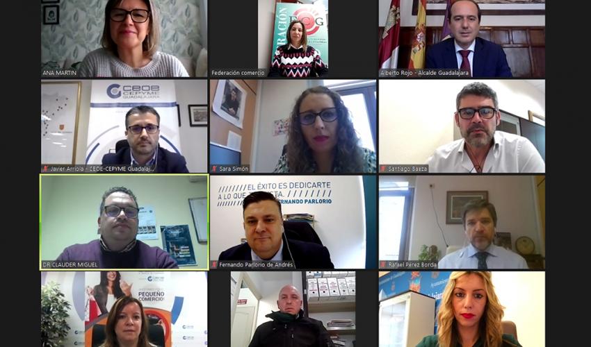 El Ayuntamiento se re�ne con CEOE, FEDECO y FCG para abordar la situaci�n del peque�o comercio frente a las restricciones de la COVID-19