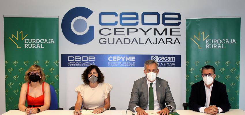 Eurocaja Rural y CEOE-CEPYME Guadalajara refuerzan su cooperaci�n suscribiendo un convenio en materia social para reactivar la econom�a