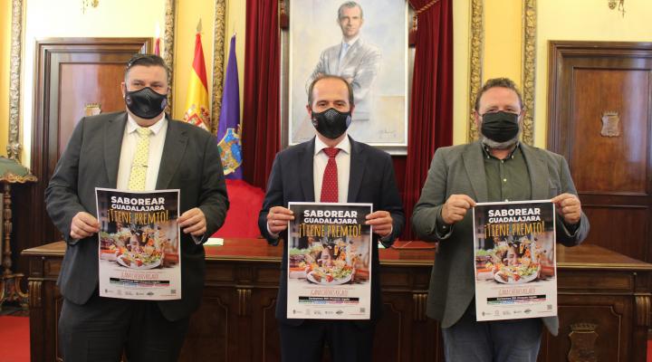 El Ayuntamiento firma un convenio con la Federaci�n de Hosteler�a para reactivar el consumo en bares y restaurantes de la capital