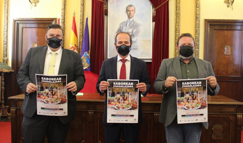El Ayuntamiento firma un convenio con la Federaci�n de Hosteler�a para reactivar el consumo en bares y restaurantes de la capital