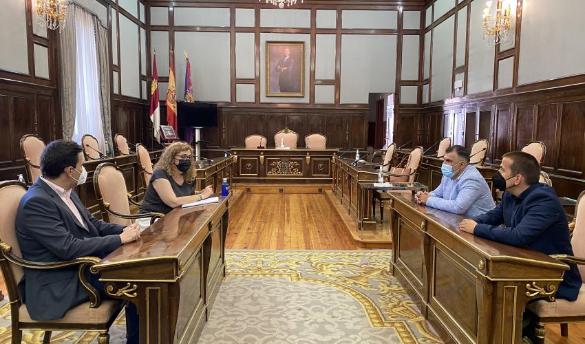 La Asociaci�n provincial de Empresarios de Servicios de la Actividad F�sica y el Deporte de Guadalajara mantiene su primera reuni�n de trabajo con la diputaci�n provincial