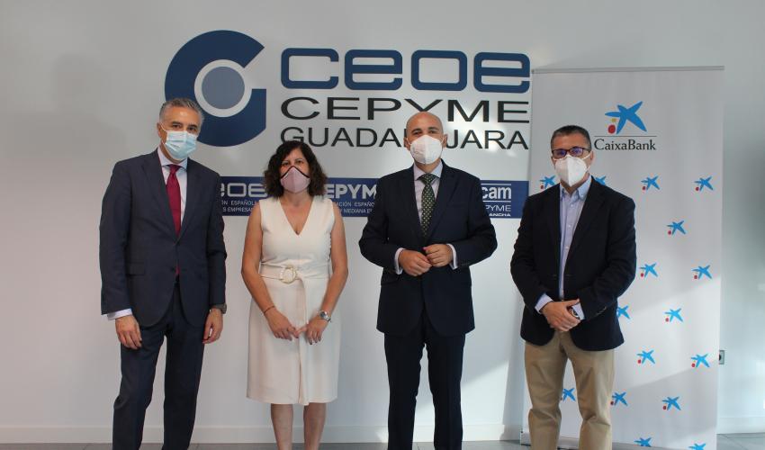 CEOE-CEPYME Guadalajara y CaixaBank renuevan su convenio de colaboraci�n