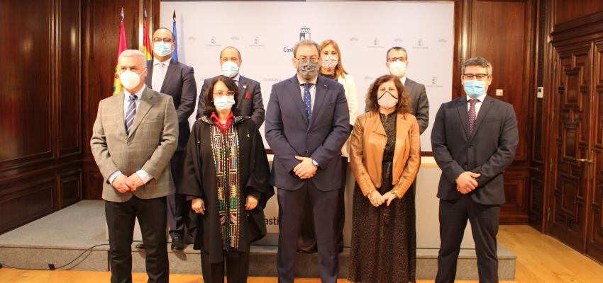 La embajadora de T�nez en Espa�a visita la oficina Impulsa Guadalajara 