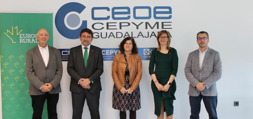 Eurocaja Rural proporciona liquidez a las estaciones de servicio de Guadalajara con un convenio financiero espec�fico para el sector