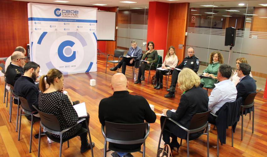 CEOE-CEPYME Guadalajara re�ne a la mesa de trabajo para luchar contra la econom�a sumergida