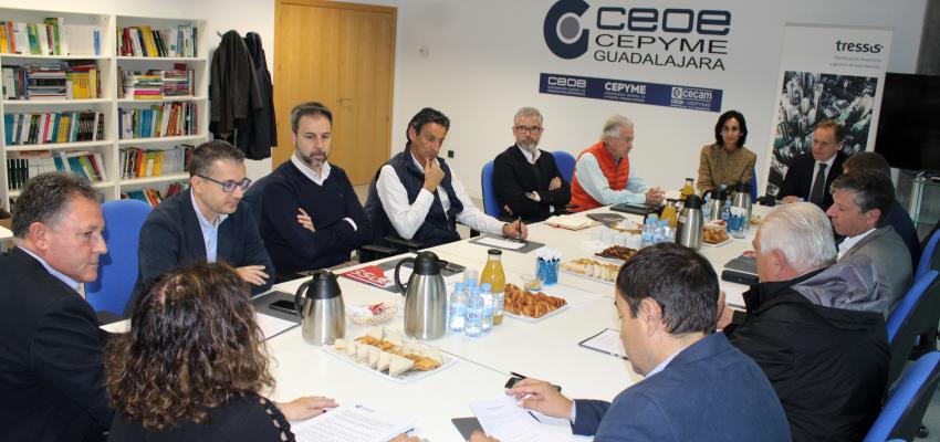El prestigioso economista Daniel Lacalle mantiene un desayuno con empresarios de CEOE-CEPYME Guadalajara