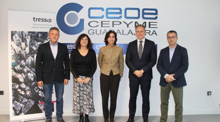 El prestigioso economista Daniel Lacalle mantiene un desayuno con empresarios de CEOE-CEPYME Guadalajara