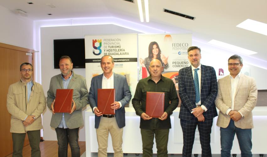 Las federaciones de Turismo y Comercio de CEOE-CEPYME Guadalajara firman sendos convenios de colaboraci�n con el Ayuntamiento de Guadalajara