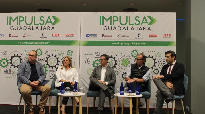 120 asistentes se informan en Guadalajara de las �ltimas novedades de packaging de la mano de 'Impulsa Guadalajara'