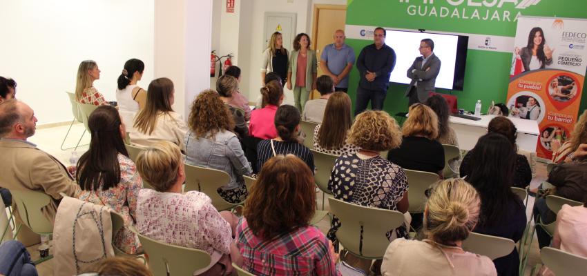 170 comerciantes  se forman en escaparatismo, redes sociales y empaquetado de la mano de FEDECO-CEOE-CEPYME Guadalajara