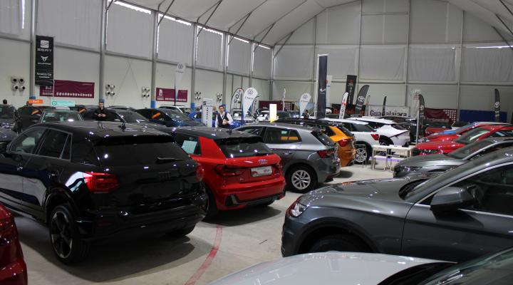 M�s de 200 modelos en la exposici�n del XVI Sal�n del Autom�vil que abre hoy sus puertas