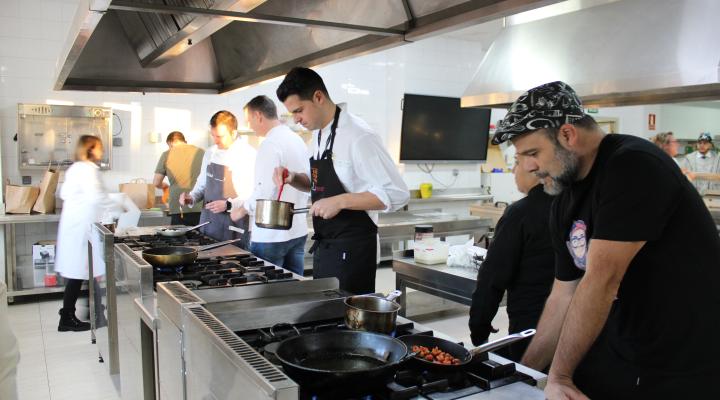 Carlos Gumiel del restaurante Biosfera, gana el I campeonato de tapas y pinchos de la Federaci�n provincial de Turismo y Hosteler�a de Guadalajara 