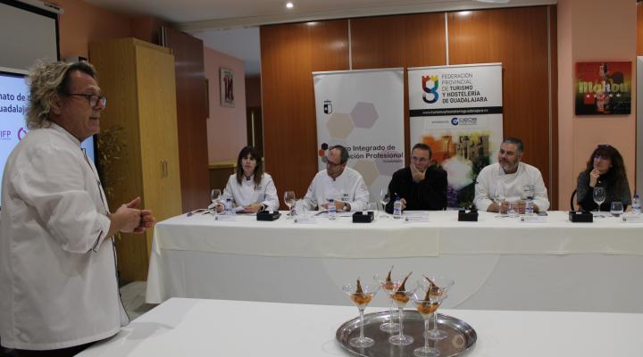 Carlos Gumiel del restaurante Biosfera, gana el I campeonato de tapas y pinchos de la Federaci�n provincial de Turismo y Hosteler�a de Guadalajara 