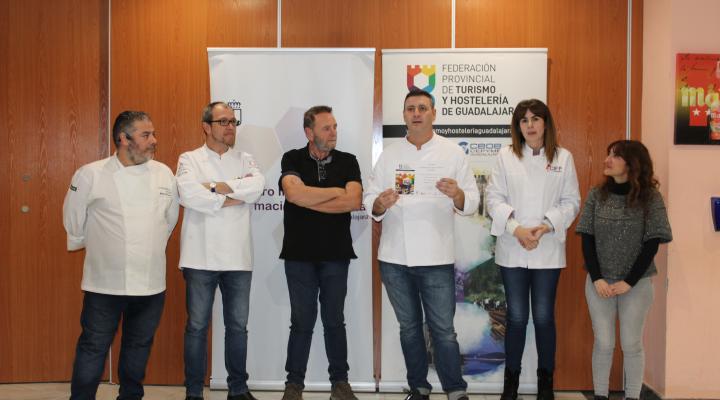 Carlos Gumiel del restaurante Biosfera, gana el I campeonato de tapas y pinchos de la Federaci�n provincial de Turismo y Hosteler�a de Guadalajara 