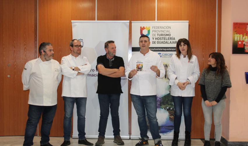 Carlos Gumiel del restaurante Biosfera, gana el I campeonato de tapas y pinchos de la Federaci�n provincial de Turismo y Hosteler�a de Guadalajara 