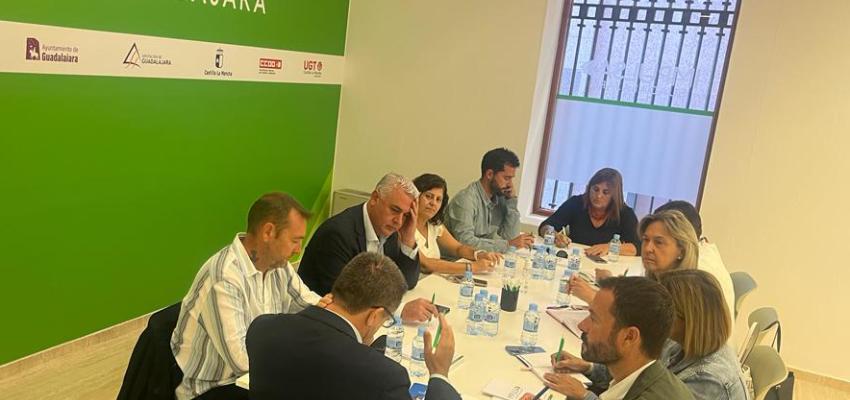 La comisi�n de seguimiento de Impulsa Guadalajara se re�ne para preparar las actividades previstas para el �ltimo trimestre del a�o