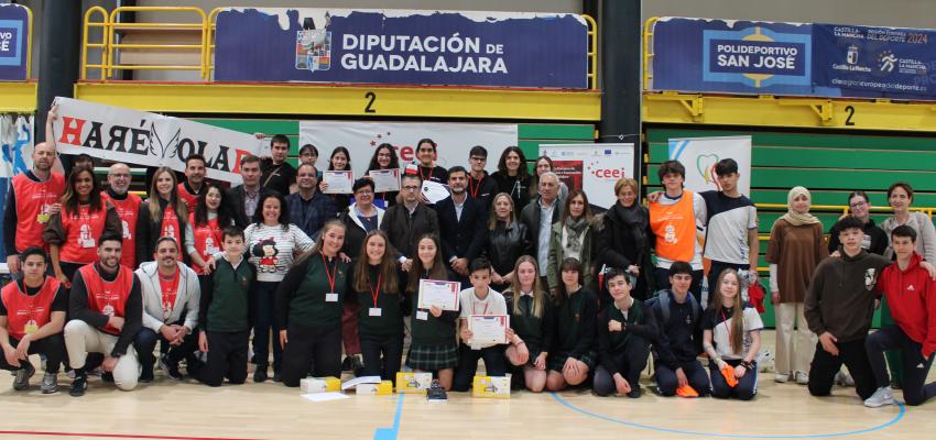 Festo, del colegio Giovanni Antonio Farina, gana la V edici�n de la competici�n de rob�tica-botschallenges, organizada por el CEEI Guadalajara