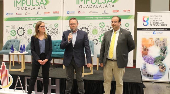 Empresarios del sector del turismo se informan de las nuevas herramientas para un turismo de experiencias