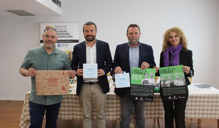 La Federaci�n Provincial de Turismo y Hosteler�a de Guadalajara colaboran en la campa�a Aqu� la comida no se tira del Gobierno regional