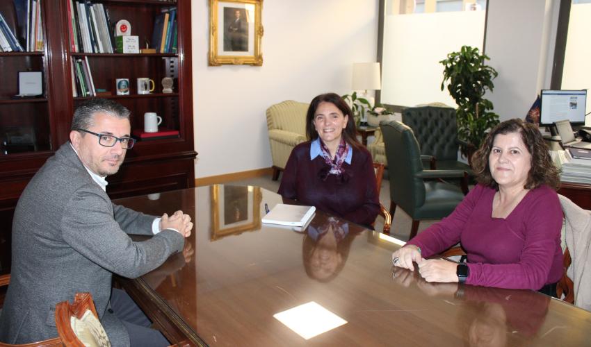La presidenta de CEOE-CEPYME Guadalajara se re�ne con la nueva subdelegada del Gobierno en Guadalajara