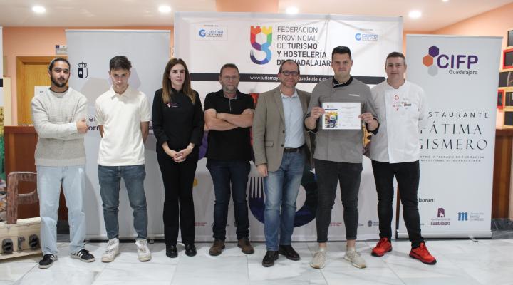 Diego Fern�ndez Valladar del Restaurante la Duquesa, gana el II campeonato de tapas y pinchos de la Federaci�n provincial de Turismo y Hosteler�a de Guadalajara 