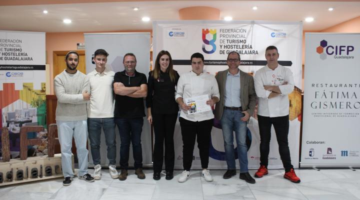 Diego Fern�ndez Valladar del Restaurante la Duquesa, gana el II campeonato de tapas y pinchos de la Federaci�n provincial de Turismo y Hosteler�a de Guadalajara 