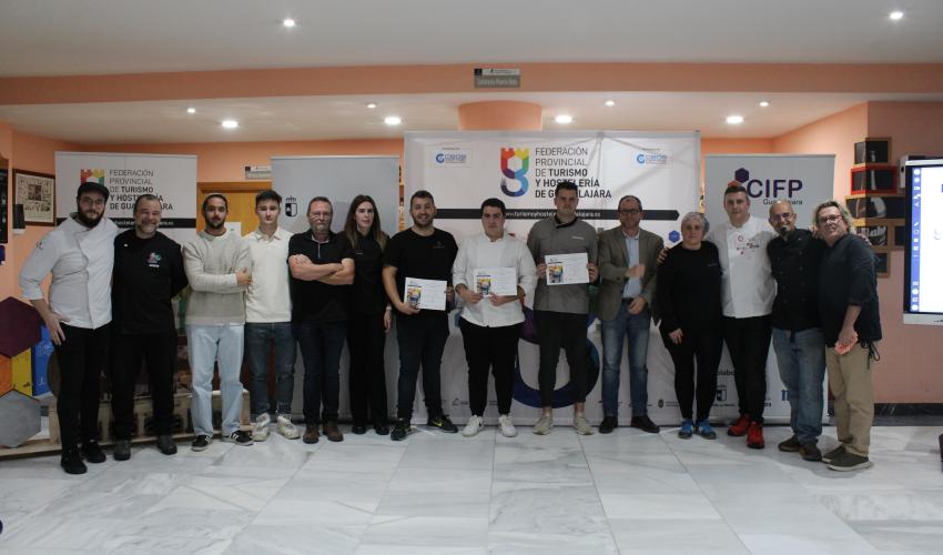 Diego Fern�ndez Valladar del Restaurante la Duquesa, gana el II campeonato de tapas y pinchos de la Federaci�n provincial de Turismo y Hosteler�a de Guadalajara 