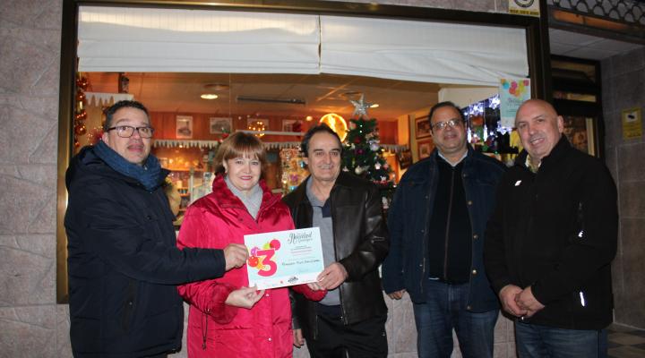 Cuatro de los seis ganadores del concurso de escaparates navide�os del Ayuntamiento de Guadalajara est�n asociados a FEDECO