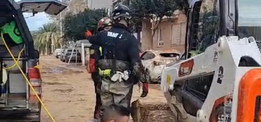 Una decena de empresarios de la provincia de Guadalajara donan una pick up al municipio de Aldaia 