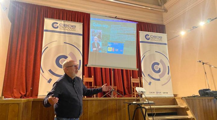 Molina de Arag�n y Mond�jar, los primeros pueblos en acoger las jornadas formativas tituladas Impulsando la fidelizaci�n, ventas y habilidades en los entornos rurales