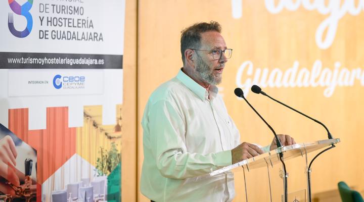 El III foro de hosteler�a de la provincia organizado por la Federaci�n provincial de Turismo y Hosteler�a de Guadalajara re�ne a m�s de 200 profesionales del sector