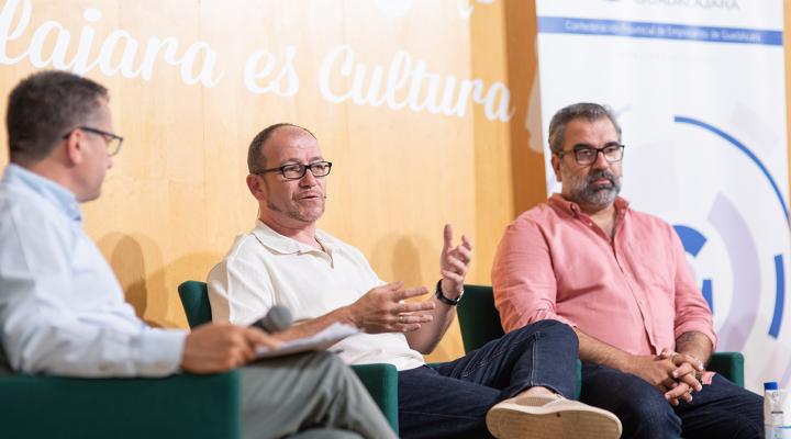 El III foro de hosteler�a de la provincia organizado por la Federaci�n provincial de Turismo y Hosteler�a de Guadalajara re�ne a m�s de 200 profesionales del sector