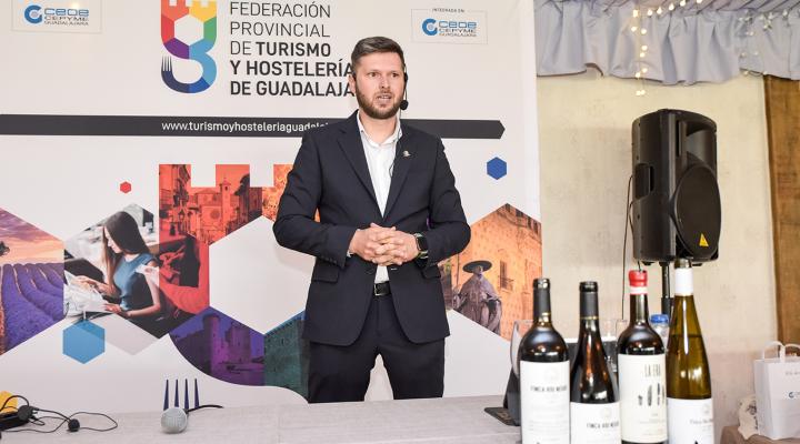 El III foro de hosteler�a de la provincia organizado por la Federaci�n provincial de Turismo y Hosteler�a de Guadalajara re�ne a m�s de 200 profesionales del sector