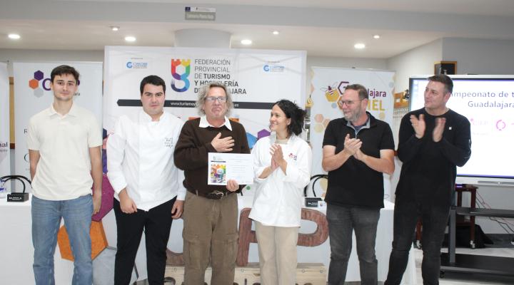 Alberto Merchante del restaurante El Rinc�n de la Espe de Albalate de Zorita, gana el III campeonato de tapas y pinchos de la Federaci�n provincial de Turismo y Hosteler�a de Guadalajara 