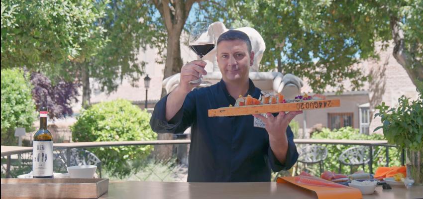 El Sal�n Chino y Carlos Gumiel protagonistas del quinto v�deo promocional de la Federaci�n de Turismo y Hosteler�a 