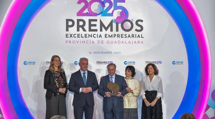 Brillante entrega de los Premios excelencia empresarial 2025 