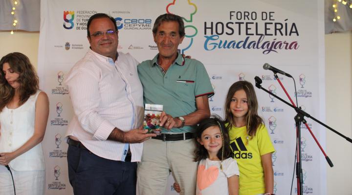 El IV Foro de Hosteler�a de la provincia organizado por la Federaci�n provincial de Turismo y Hosteler�a de Guadalajara se consolida reuniendo a m�s de 200 profesionales del sector