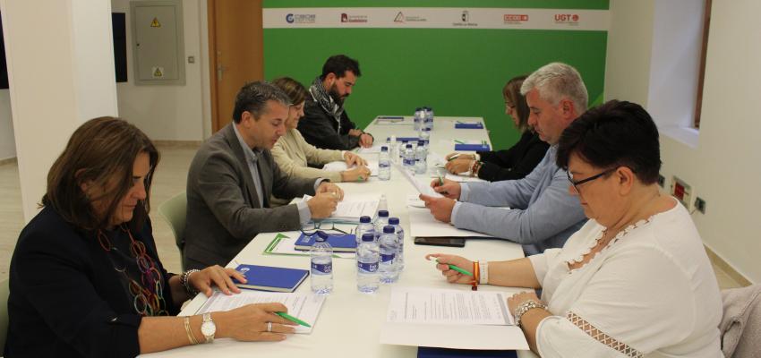 La comisi�n de seguimiento de Impulsa Guadalajara se re�ne para analizar las acciones realizadas y preparar el �ltimo trimestre del a�o