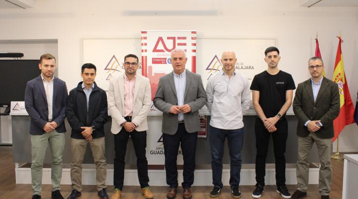 AJE Guadalajara presenta el premio Juventud Empresarial de Guadalajara 2025