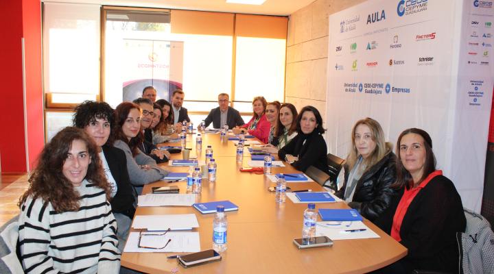 El proyecto AULA de CEOE-CEPYME Guadalajara, la UAH y 10 empresas de la provincia planifica sus primeras actividades para 2026 