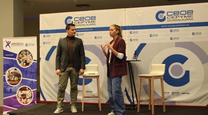 Gemma Mengual re�ne en un desayuno deportivo empresarial de la Asociaci�n provincial de Empresas del Deporte de Guadalajara (APEDEGU) a cerca de 200 personas