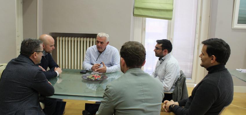 La Junta Directiva de AJE Guadalajara mantiene una reuni�n con el presidente de la Diputaci�n