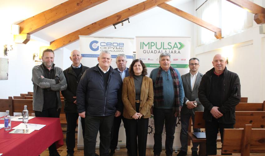 El Comit� de Direcci�n de CEOE-CEPYME Guadalajara se re�ne en el ayuntamiento de Tamaj�n
