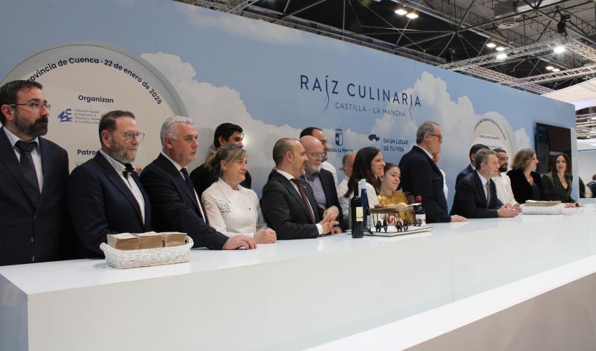 La Federaci�n provincial de Turismo y Hosteler�a de Guadalajara participa en la inauguraci�n de FITUR 2025