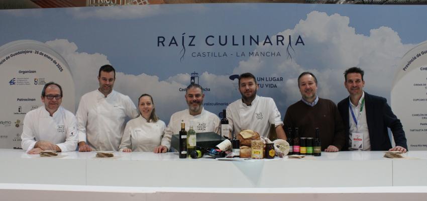 La Federaci�n provincial de Turismo y Hosteler�a de Guadalajara  muestra la gastronom�a y el potencial tur�stico de la provincia en el d�a de Guadalajara en el stand de Castilla-La Mancha en FITUR
