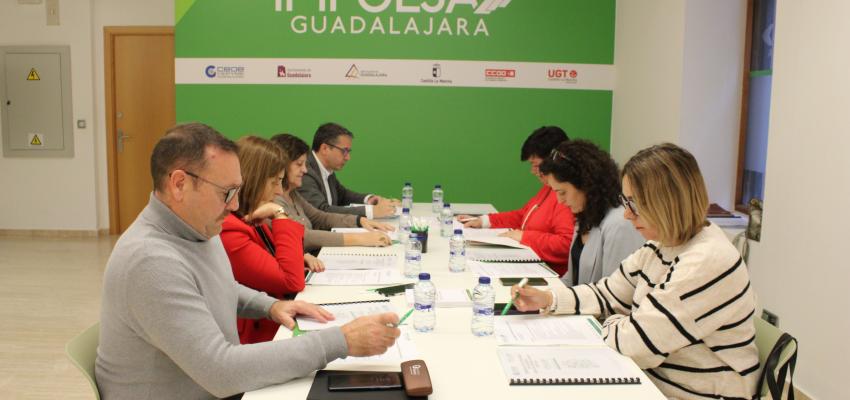 La comisi�n de seguimiento de Impulsa Guadalajara se re�ne para preparar las actividades previstas para el a�o 2025